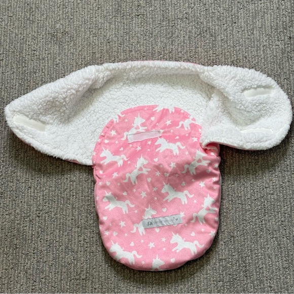Petite L'amour Wrap Swaddle Sack Fleece Pink Unicorn Print Sherpa 0+ Months - Picture 3 of 3
